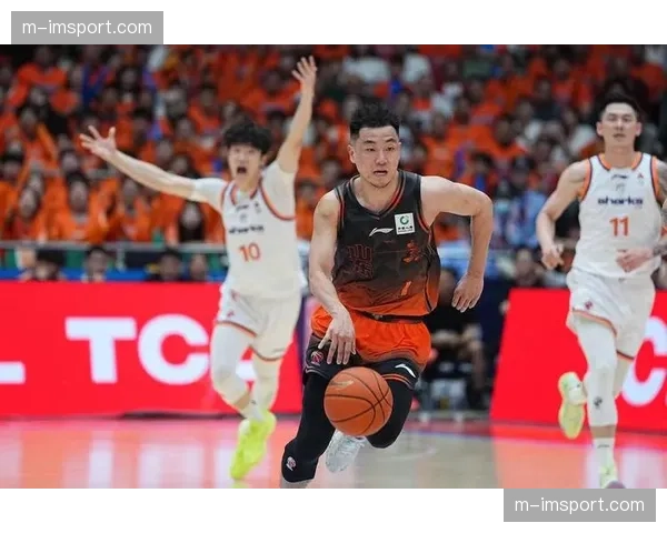 上海久事96-68大胜山东高速，以2-0挺进四强